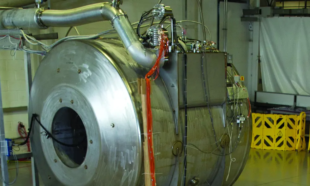 The 7 Tesla Siemens Magnet inside a room. 