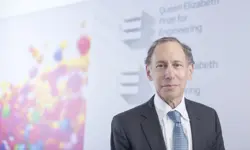 A headshot of Dr Robert Langer FREng.