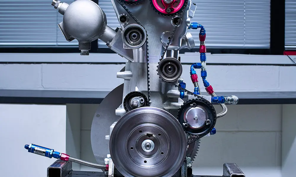 The Dearman engine with gears and chains.